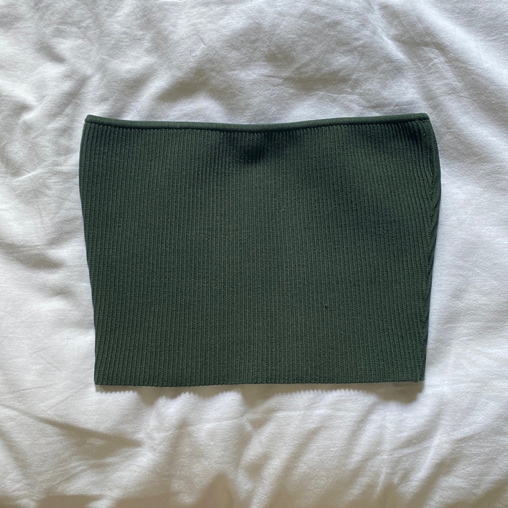 Babaton Aritzia Sculpt Knit Cropped Tube Top